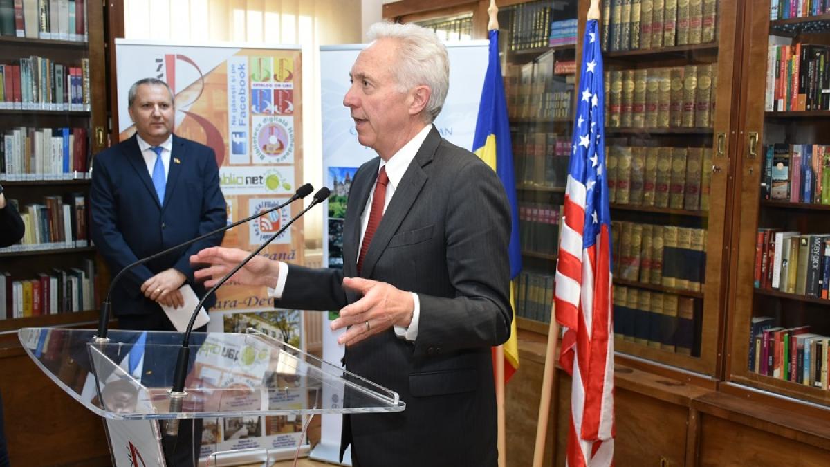 imagini inedite cu hans klemm nu a mai fost vazut public in aceasta ipostaza video