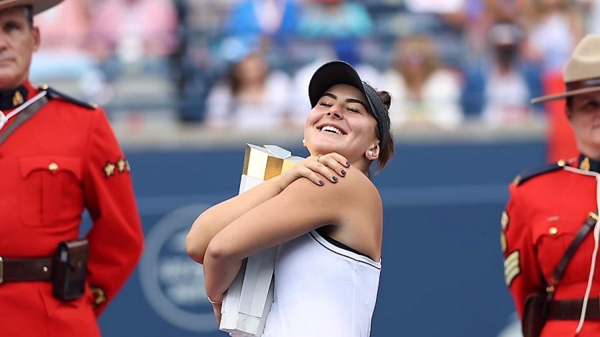 bianca_andreescu_trofeu_cpv_02300000