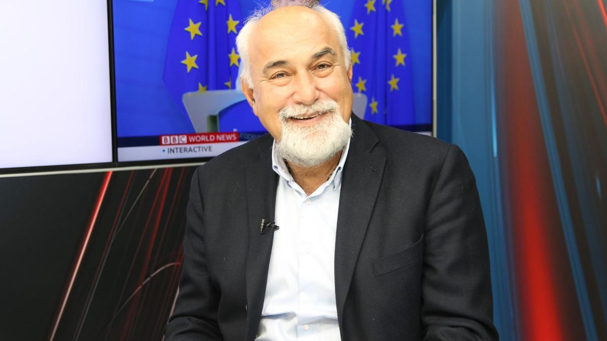 varujan_vosganian_14976700