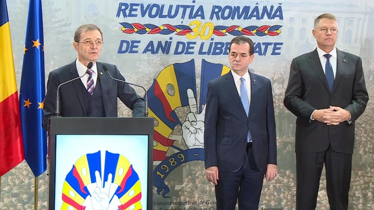 pop-orban-iohannis-expo-foto-ateneu-cpv_92382100