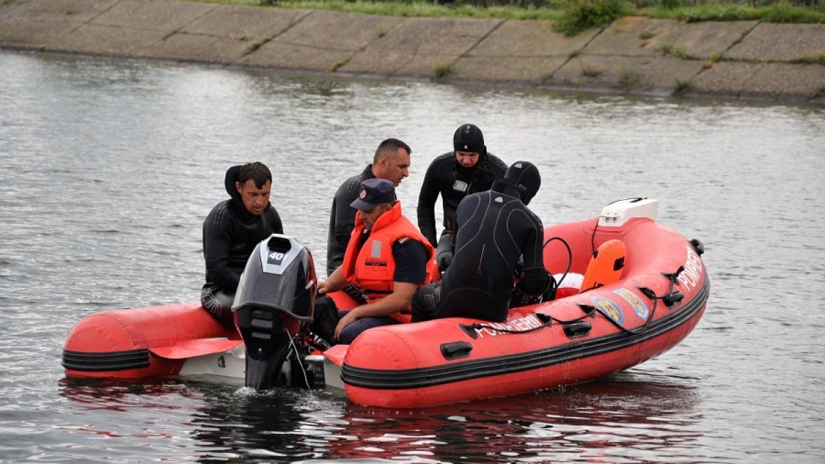 scafandri_isu_olt_fb_77390500