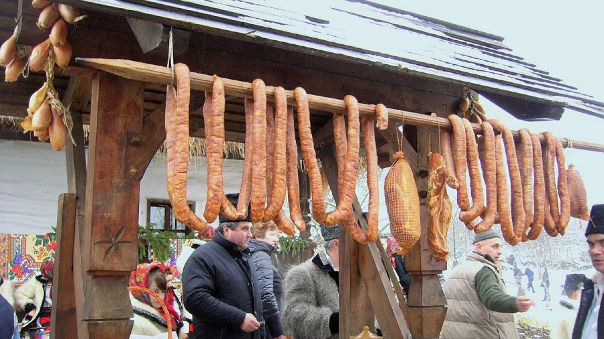 craciun_porc_traditii_carnati_fb_63734500