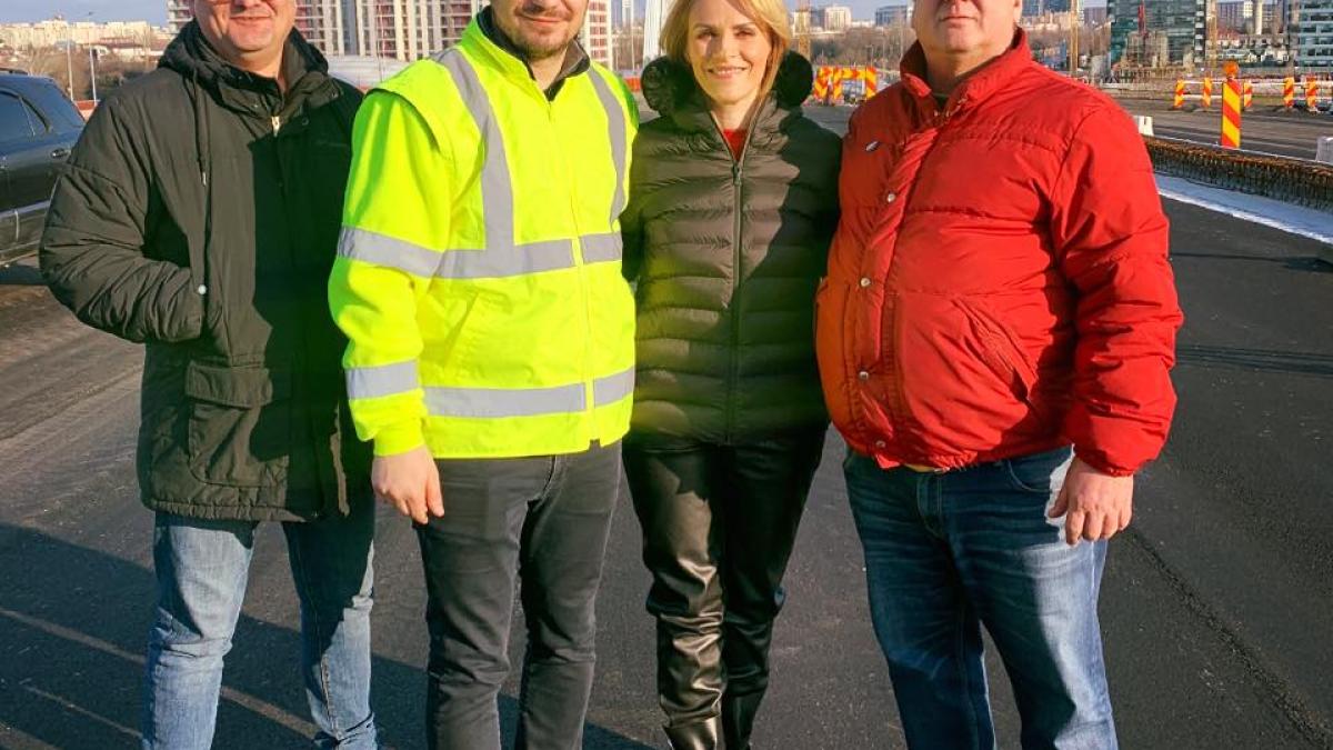 gabriela_firea_facebook_02427700