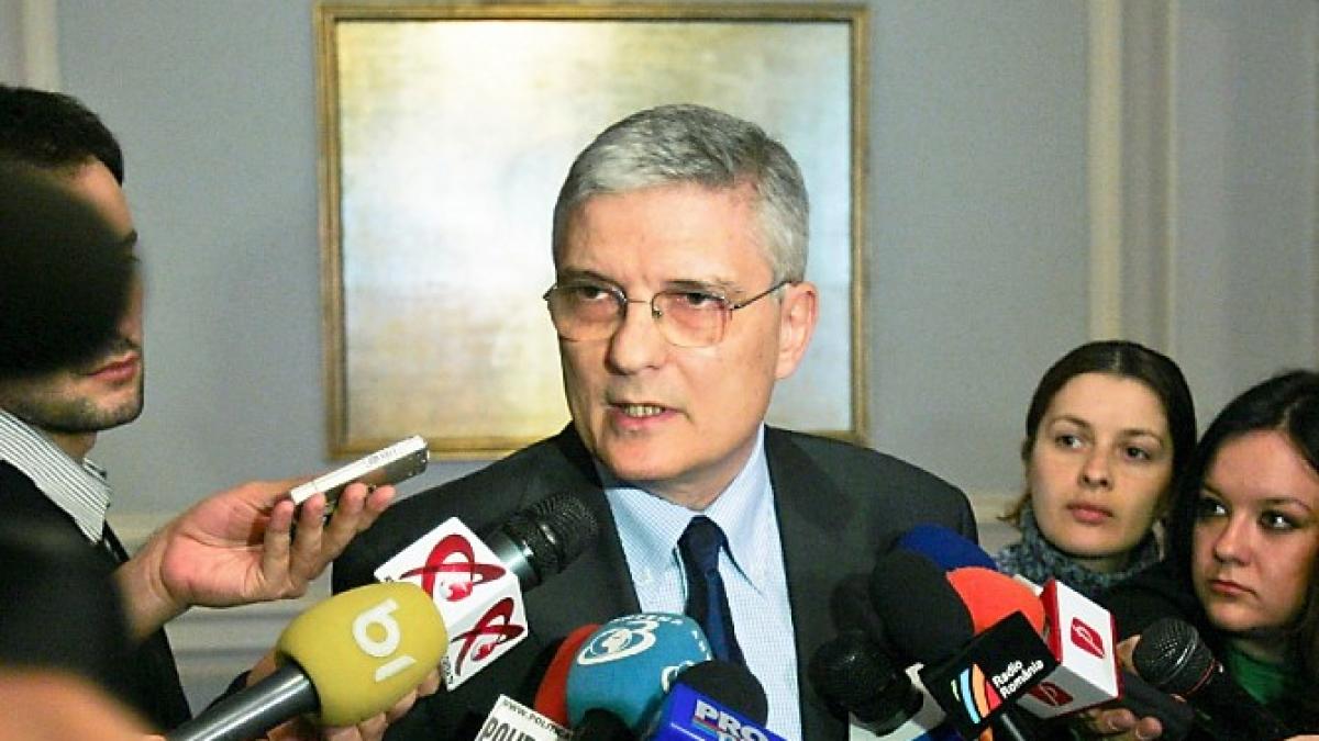 daianu_daniel_cons_mic_dc_02407900