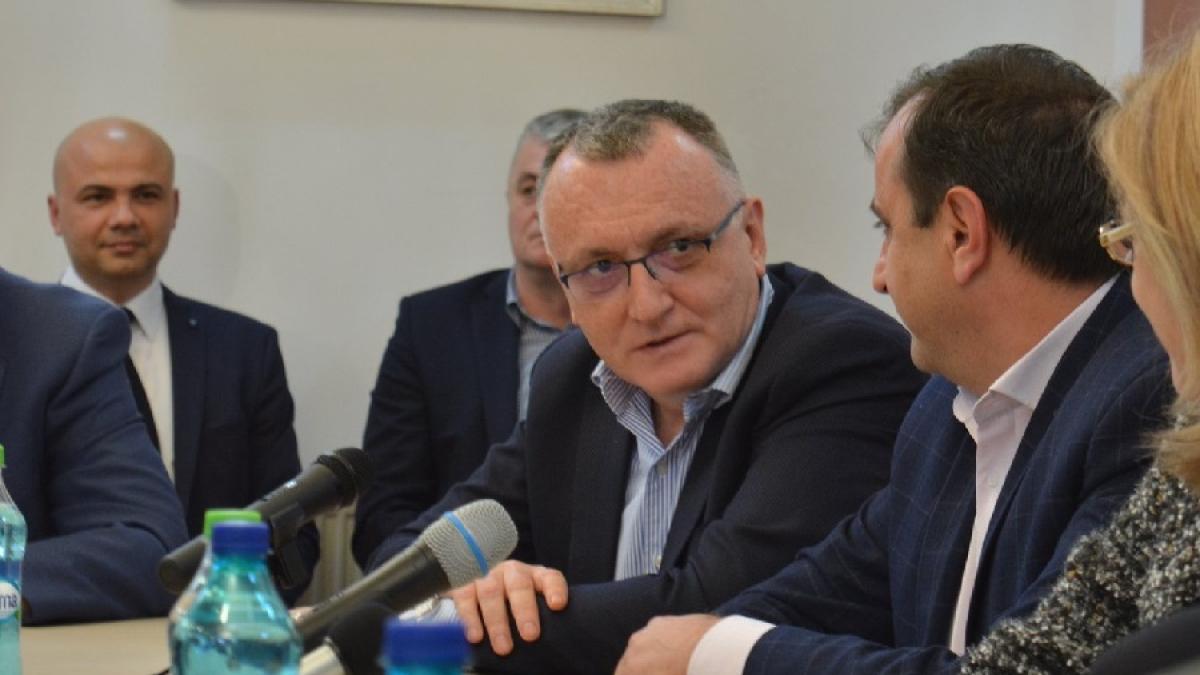 sorin_cimpeanu_pro_romania_fb_29385800