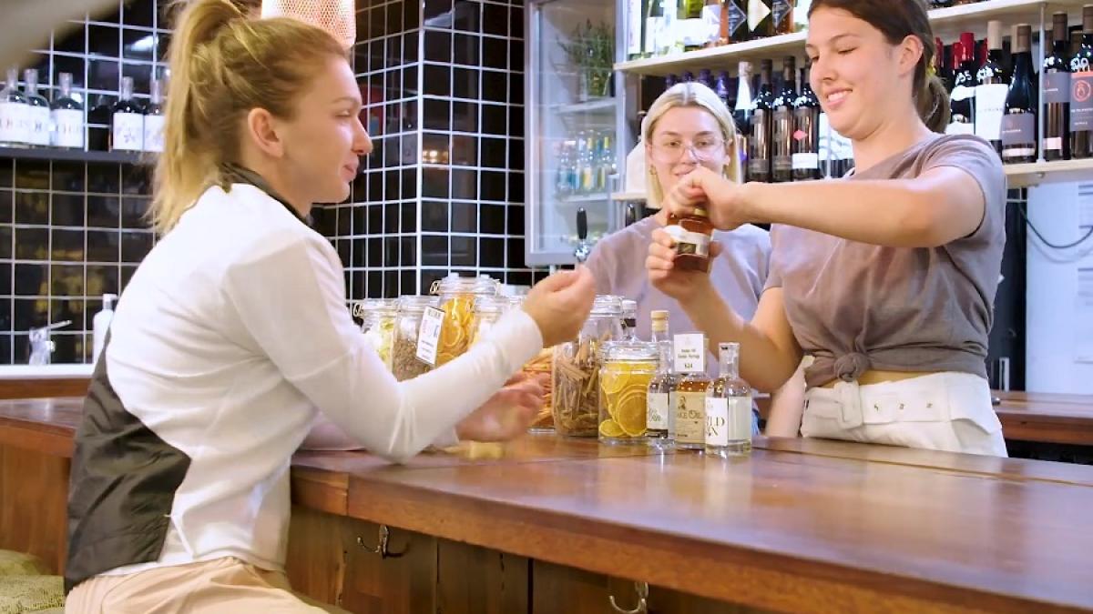 simona_halep_adelaide_market_cpv_46885900