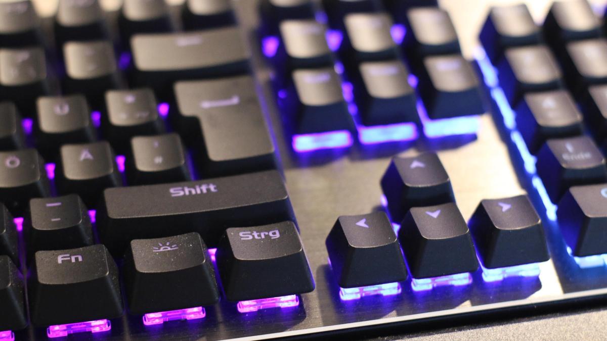 pc_tastatura_computer_personal_33890100