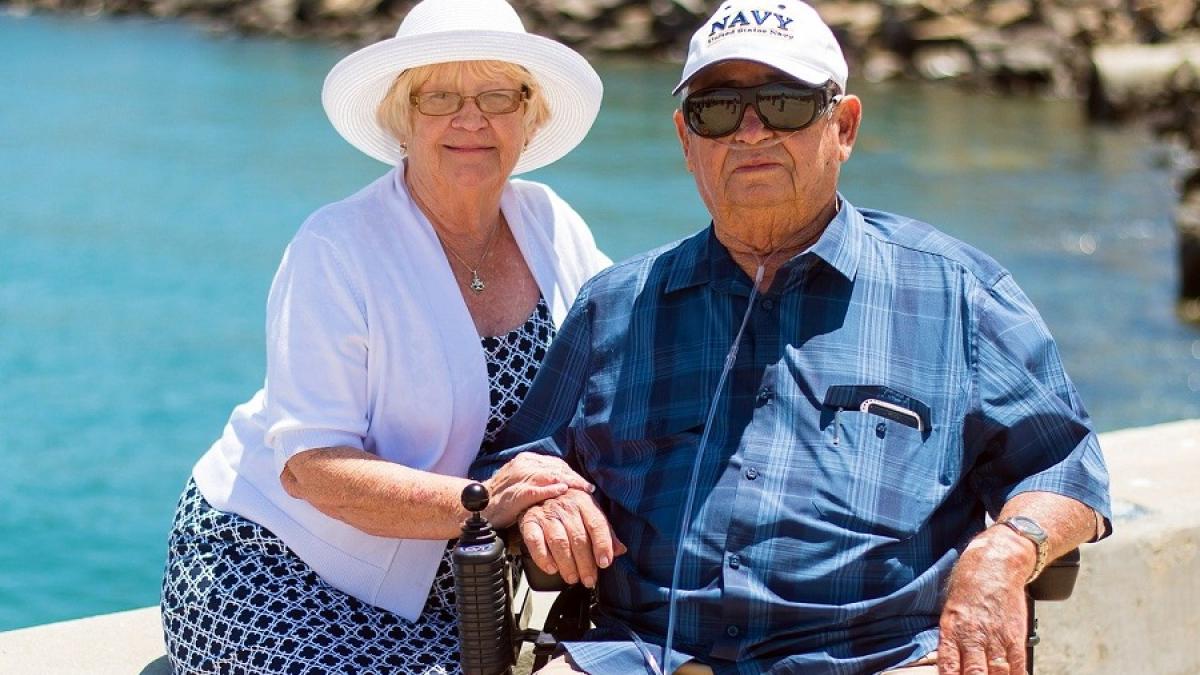 bunici_batrani_cuplu_imbatranire_pxb_77752300