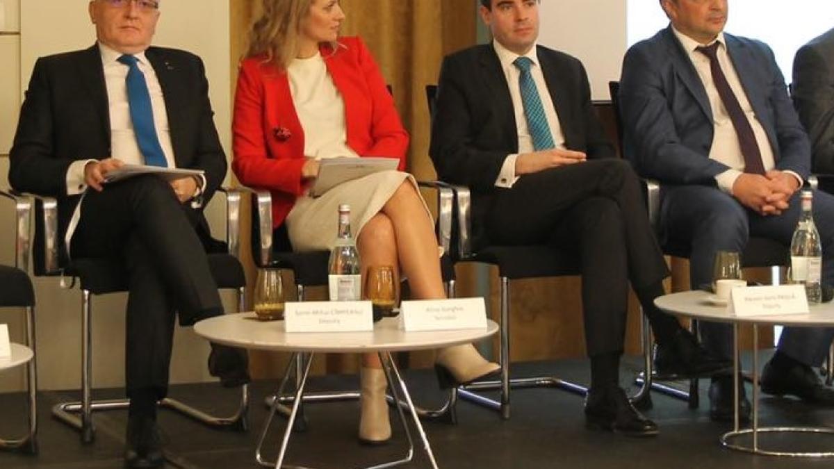 alina-gorghiu-eveniment-dcnews-presa-din-romania-in-era-digitala_04203200