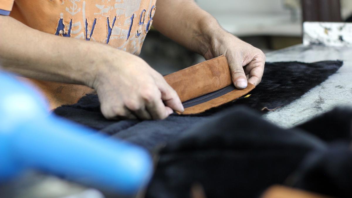 fabrica_de_confectii_40482300