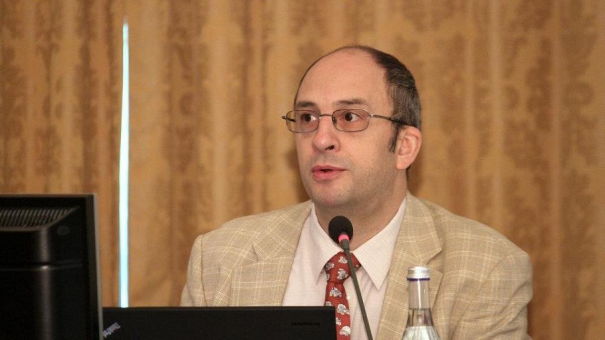 prof_dr_dragos_vinereanu_fb_85644500