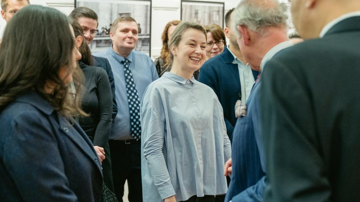 aura_woodward_fb_85987900