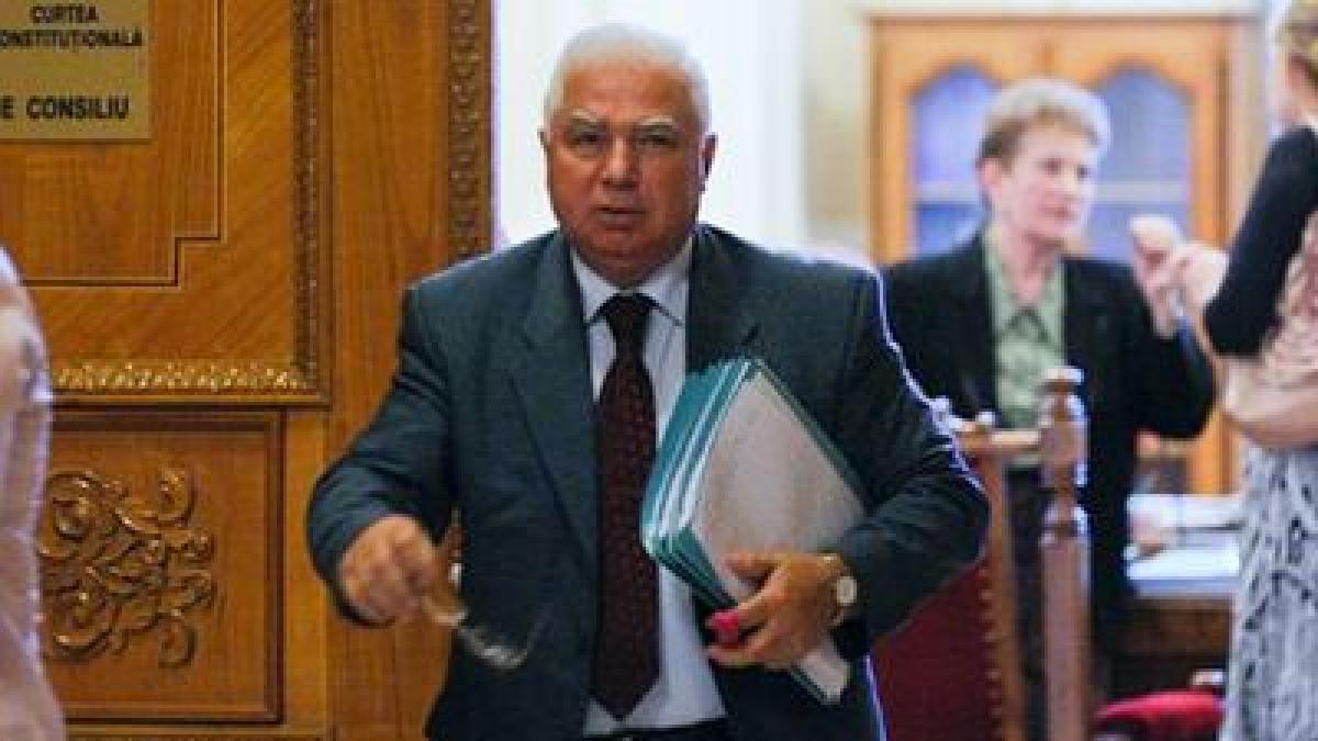 petre_lazaroiu_60186200