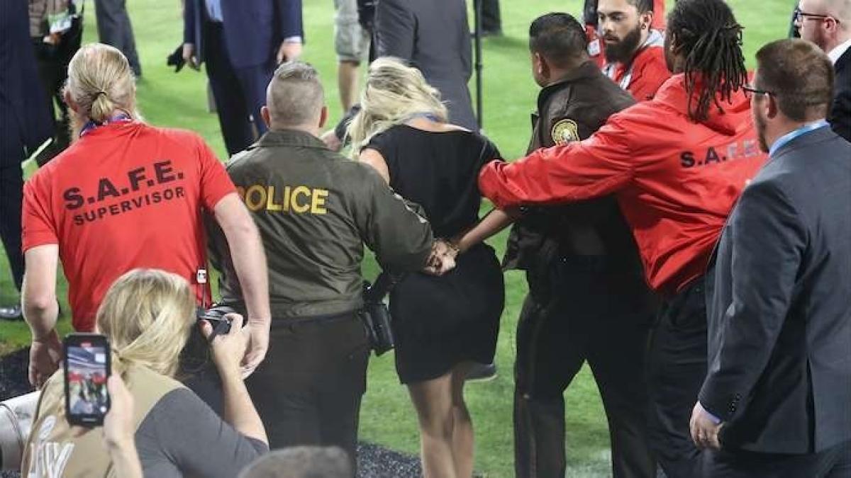 vedeta_super_bowl_arestat_tw_74379600