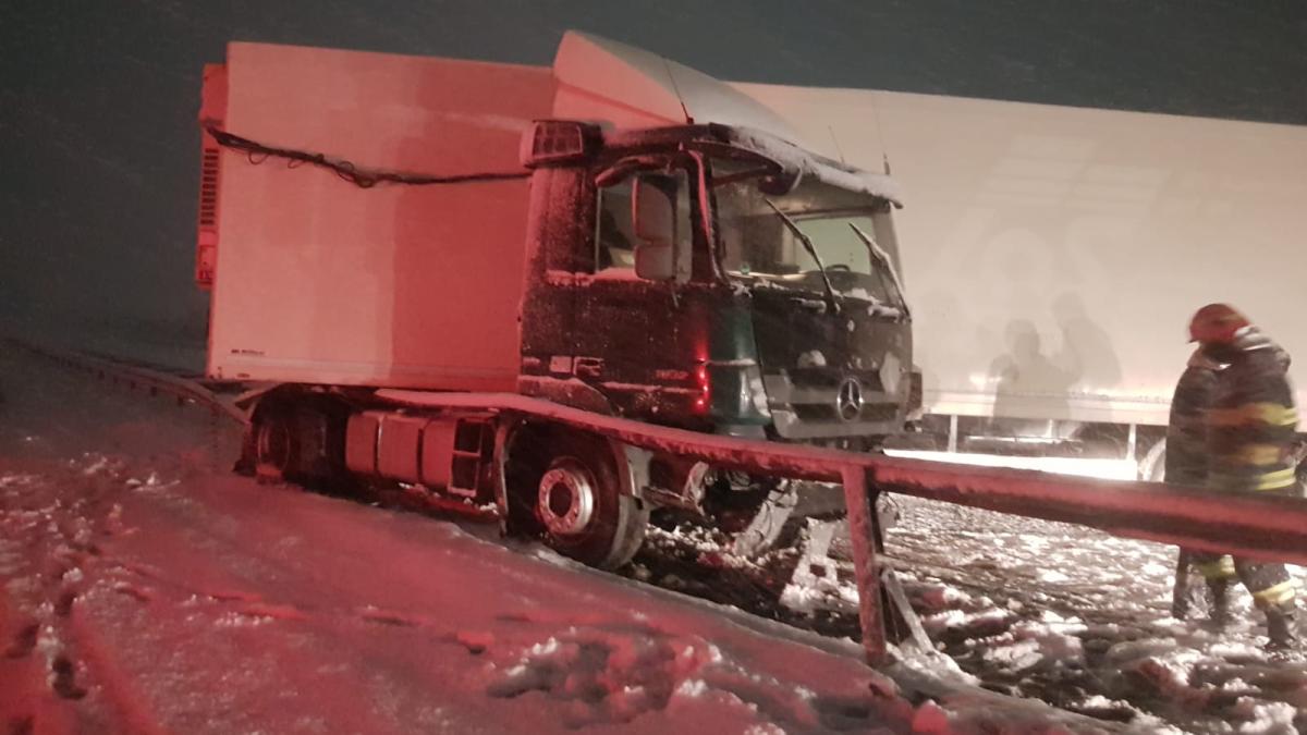 f6807f71-8da2-4255-8f65-3492d6eadfe8_86068000