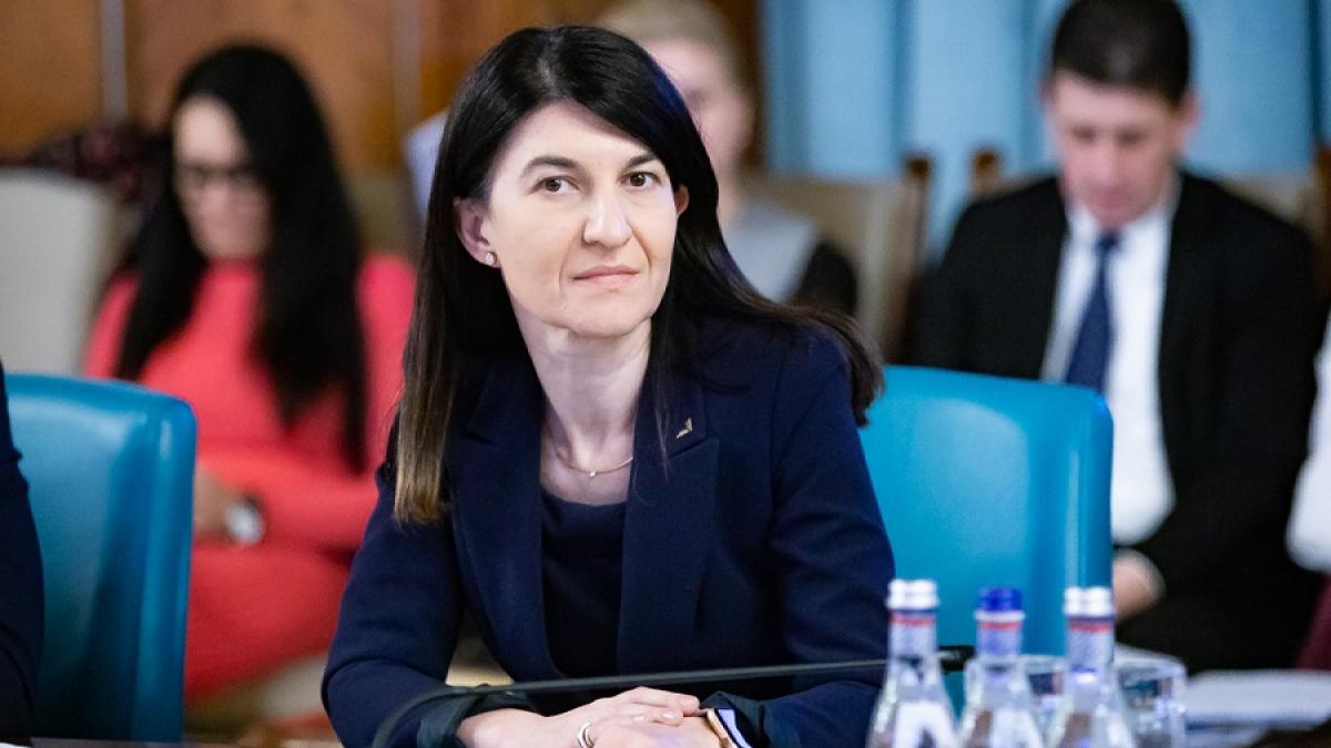 vioeta_alexandru_gov_06292300