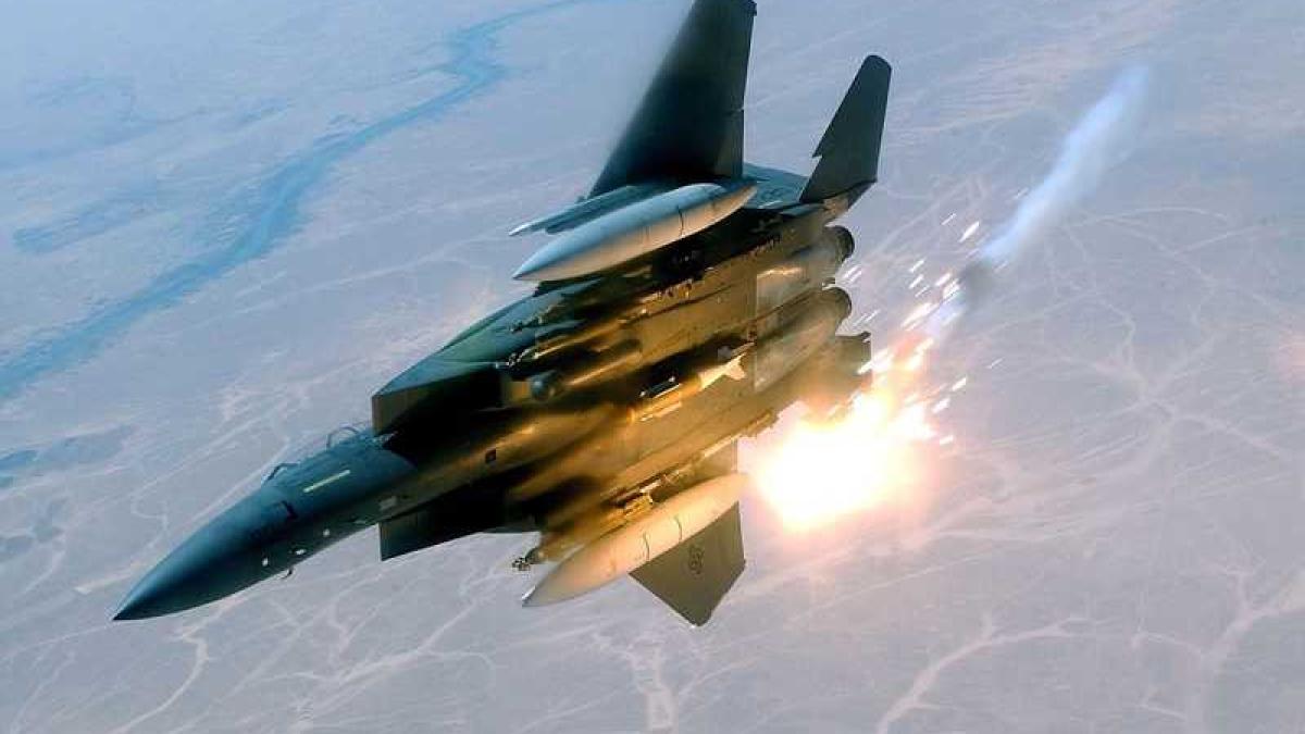 avion_militar_f_15_23955100