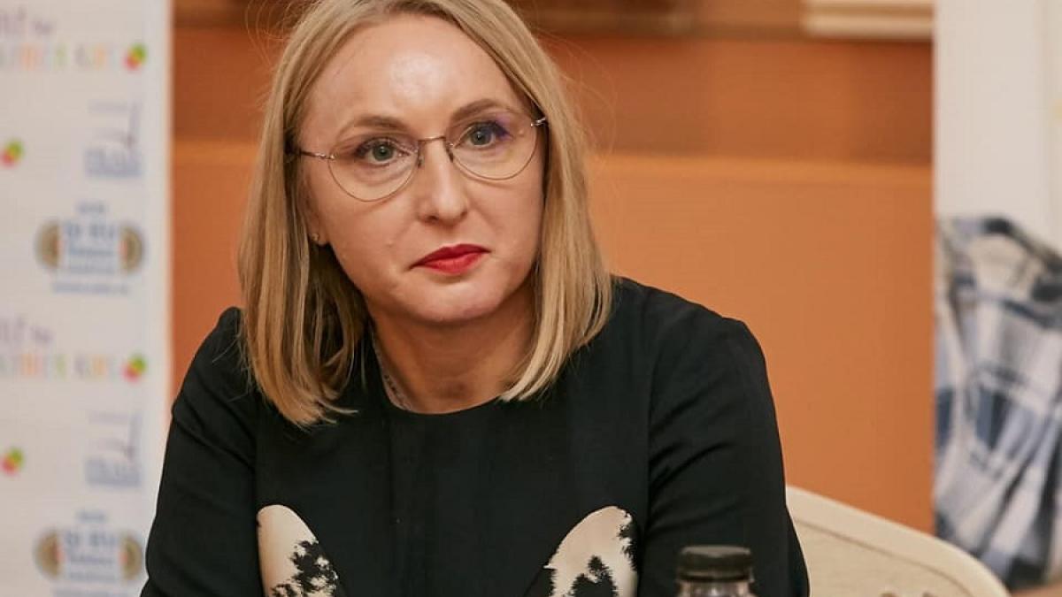 gabi_szabo_fb_002_57784900