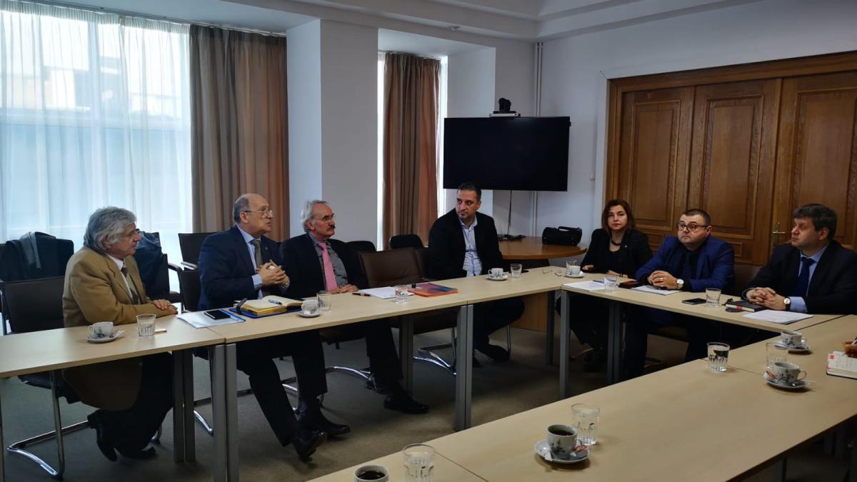 whatsapp-image-2020-02-13-at-11-37-36_60832900