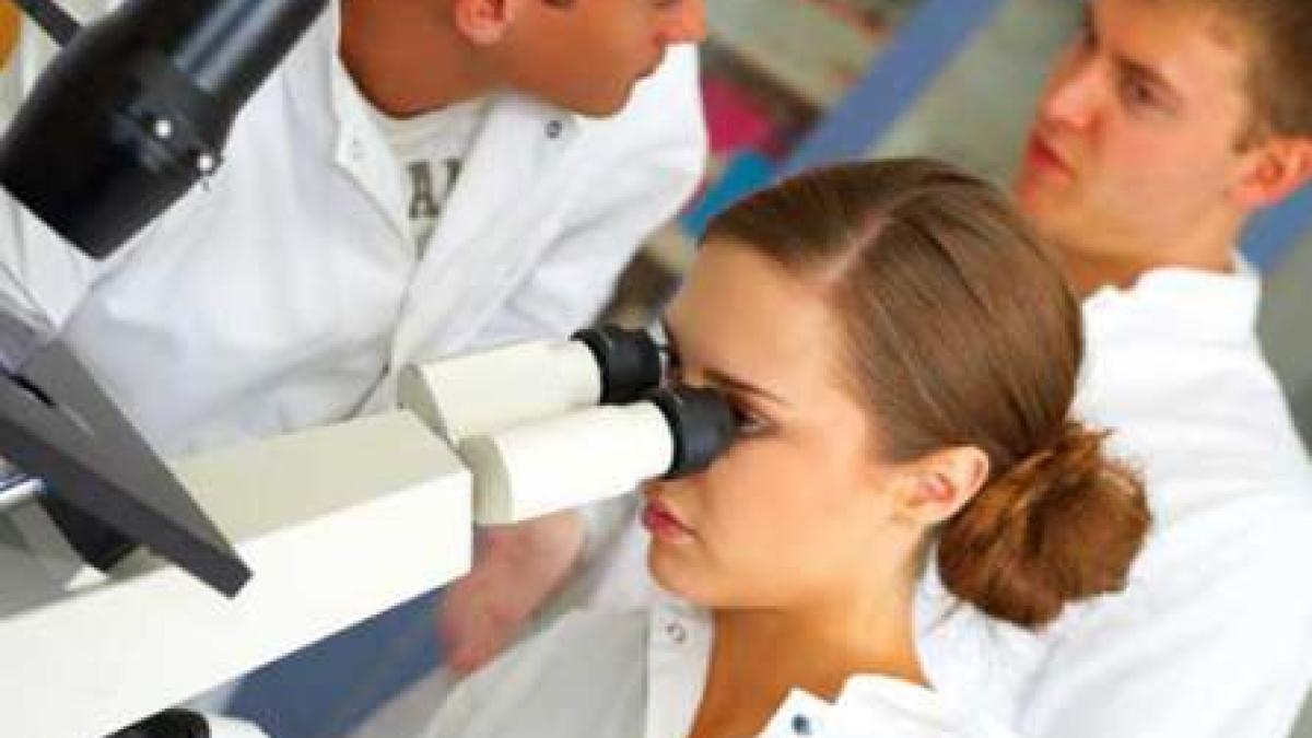 cercetatori_40404600