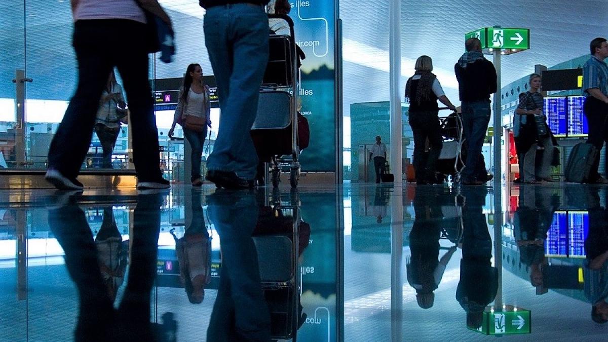 pasageri_aeroport_plecare_pxb_07717800