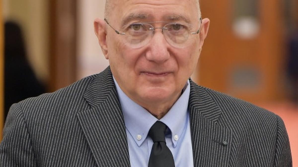 radu-ioanid_02871900