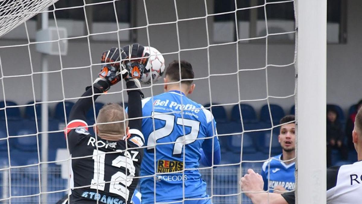 academica_clinceni_meci_002_fb_33320000