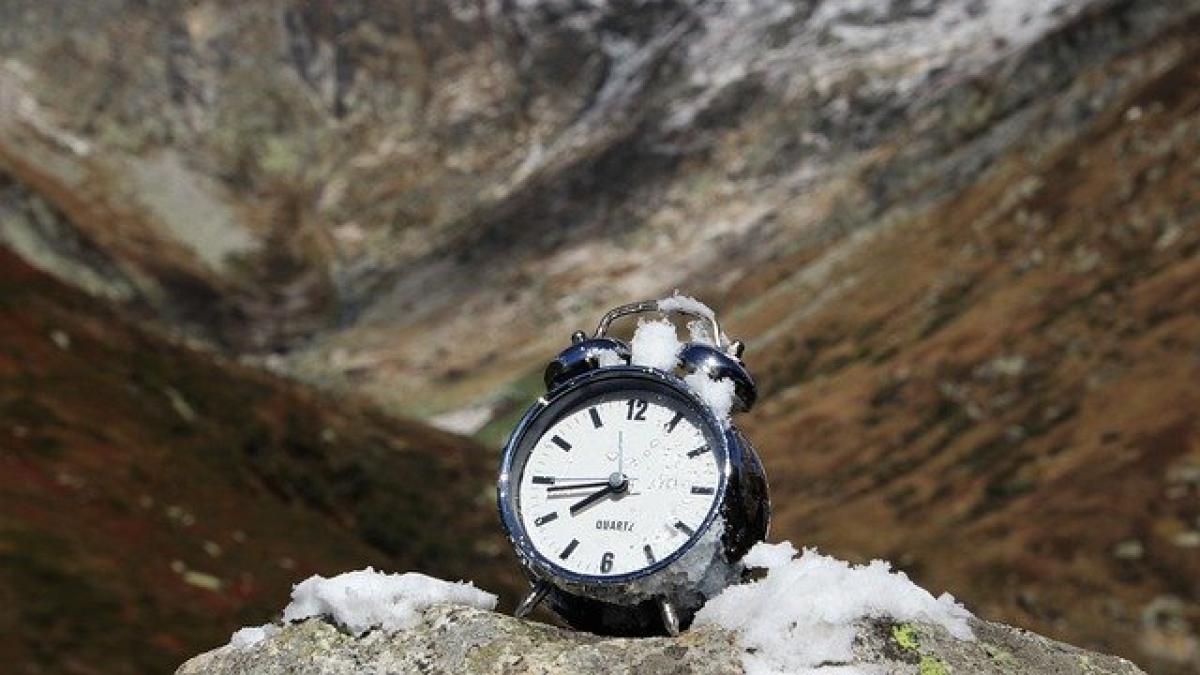 clock-shield-4871636_640_22375100