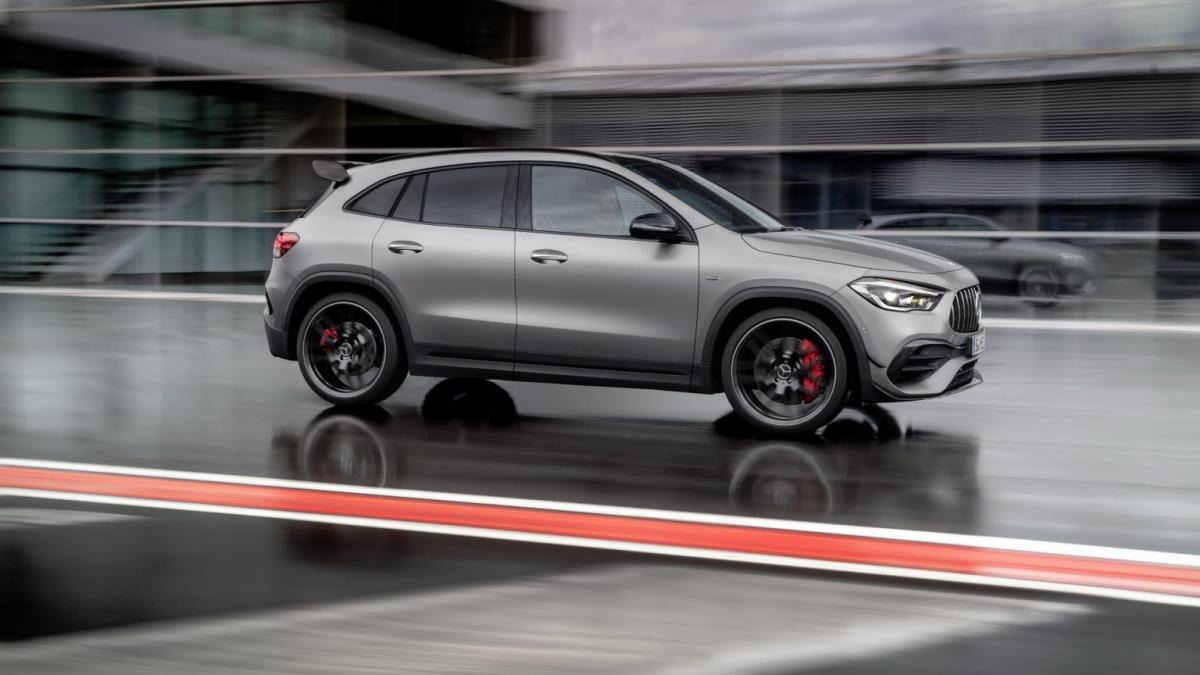 mercedes-amg-gla-45-4matic-2-1536x1024_29400300