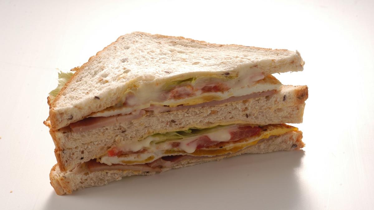 club-sandwich-3710738_1920_68420400