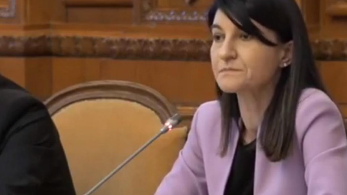 violeta-alexandru1_51058200