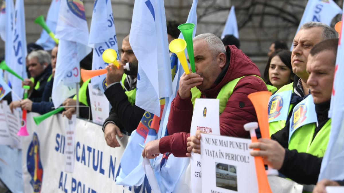 protest-politisti-bilant-mai_44061200