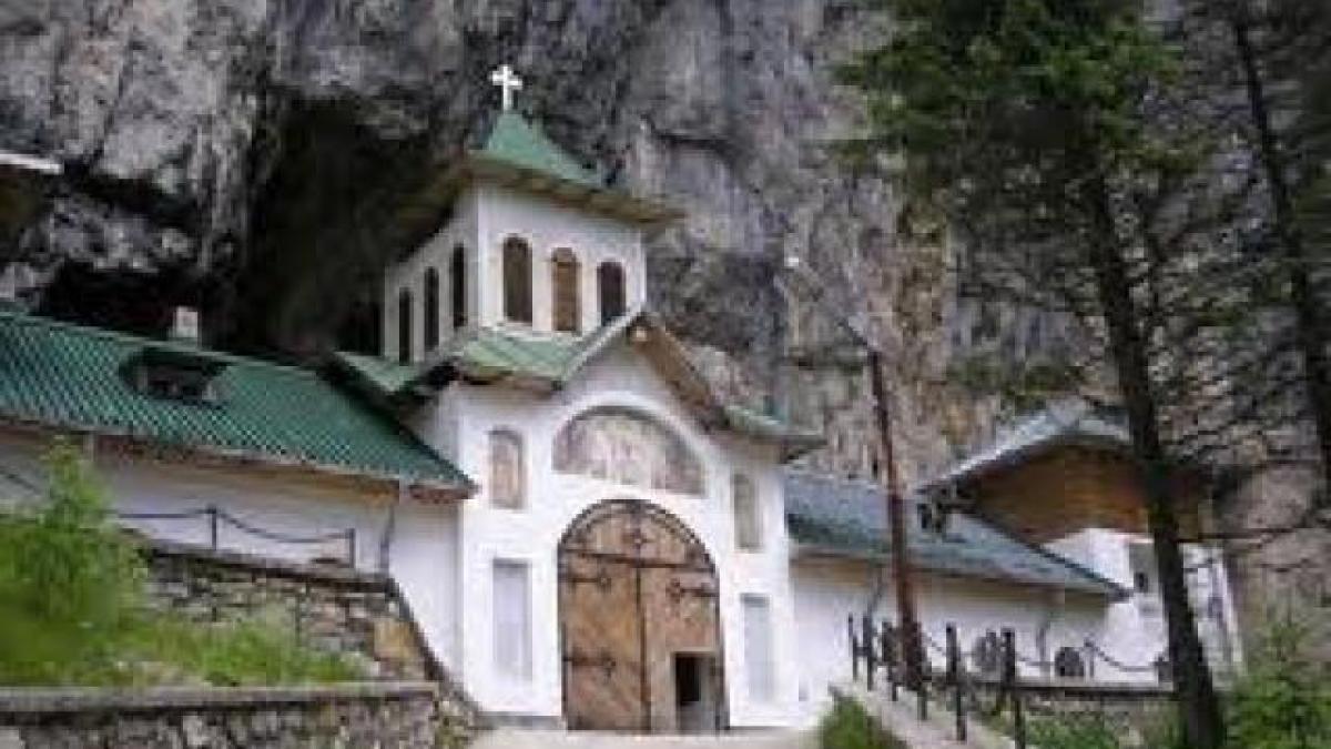 pestera-ialomitei_11602900