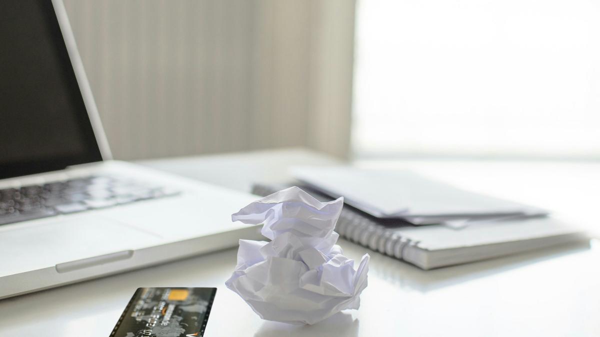 card-birou-laptop_55588400