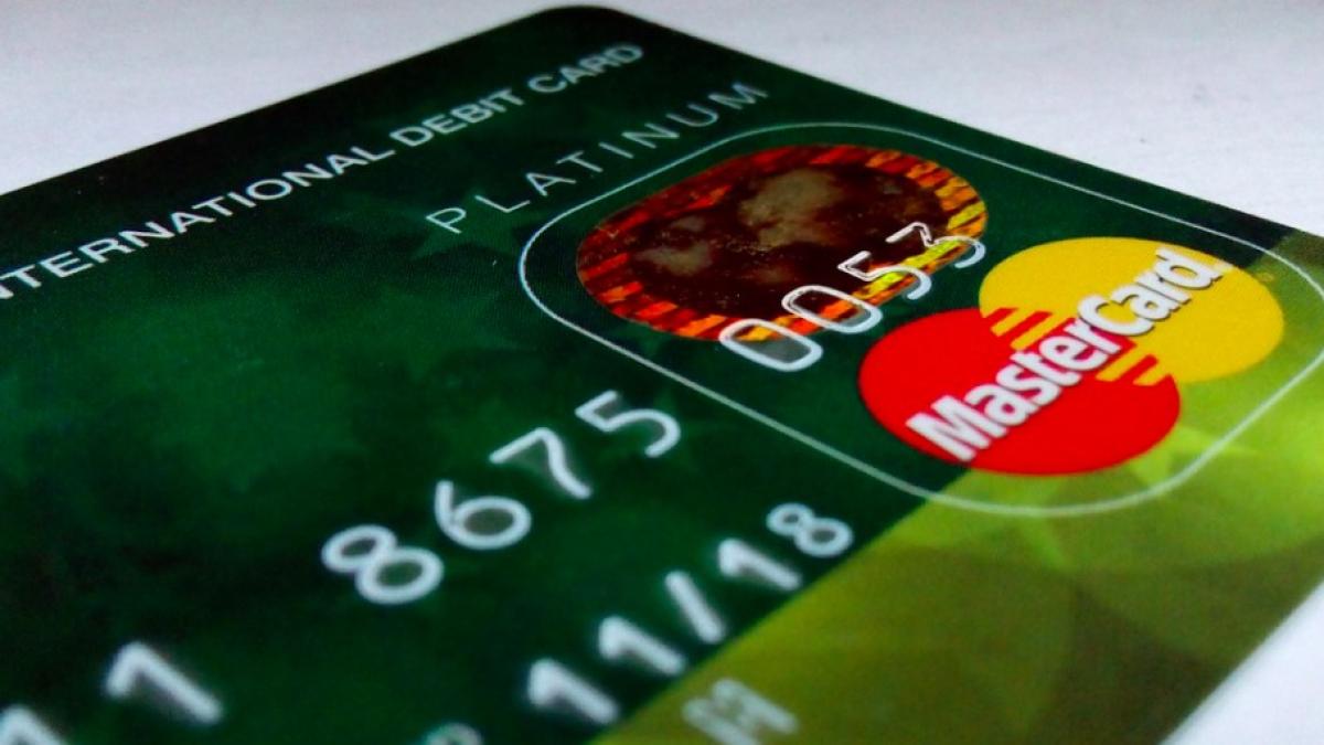 card_bancar_mastercard_18969800