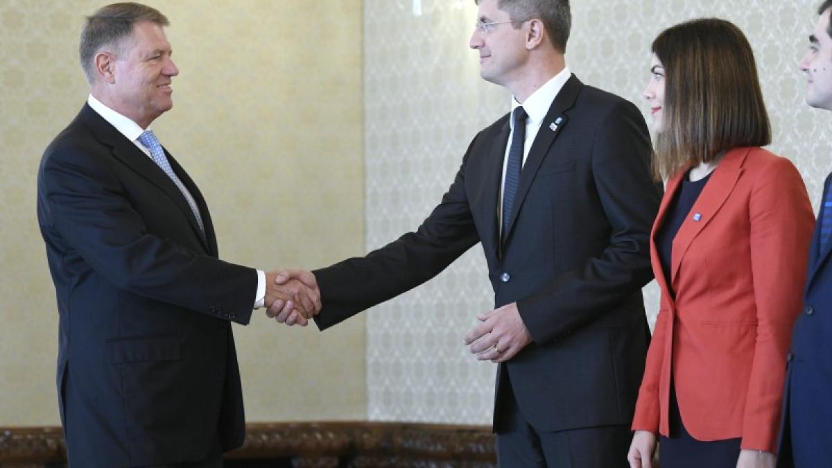 klaus-iohannis-si-dan-barna_72358800