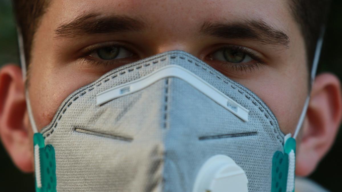 coronavirus-4970998_1920_04171900