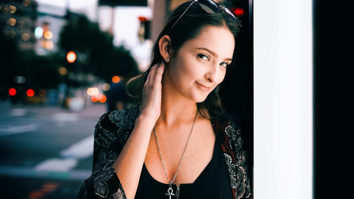 girl-3557115_1920_80519000