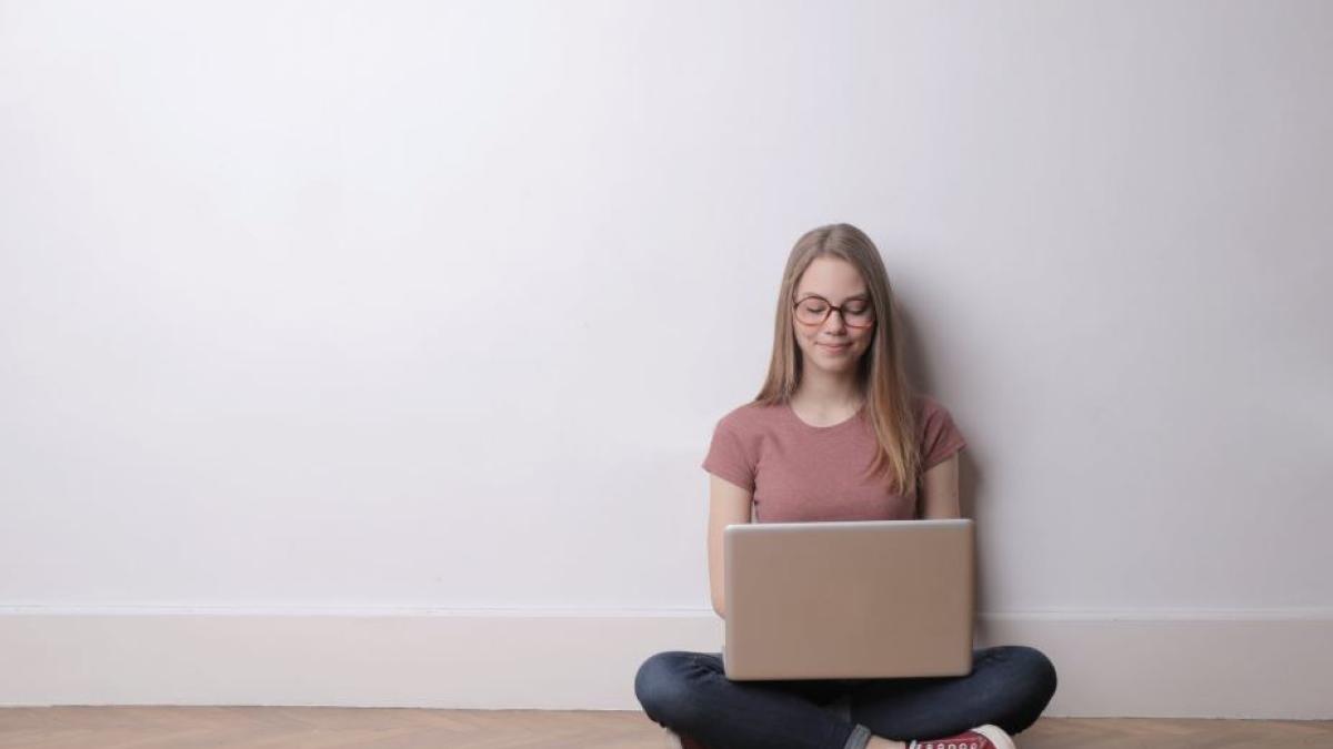 ochi_laptop_42481600