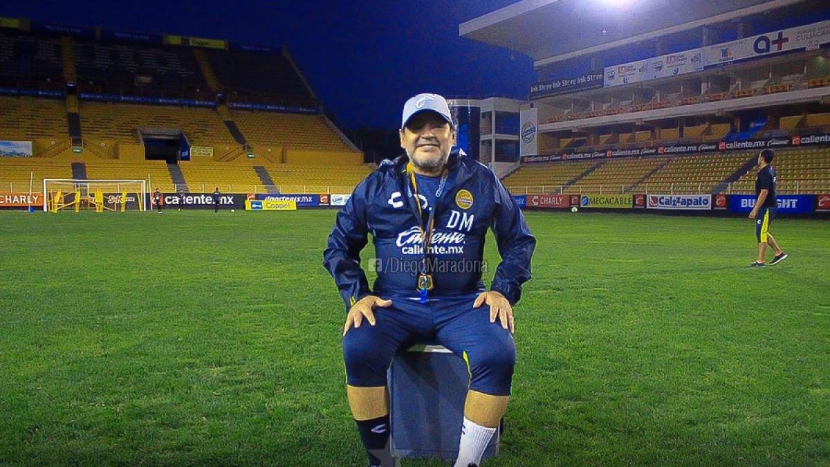 diego_maradona_fb_27245100