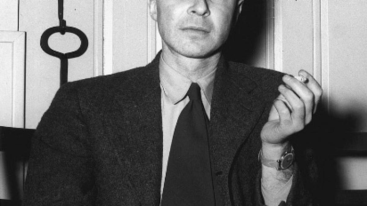 oppenheimer_00243400