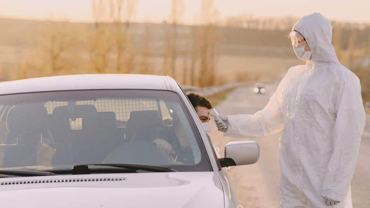 coronavirus-masina_99444800