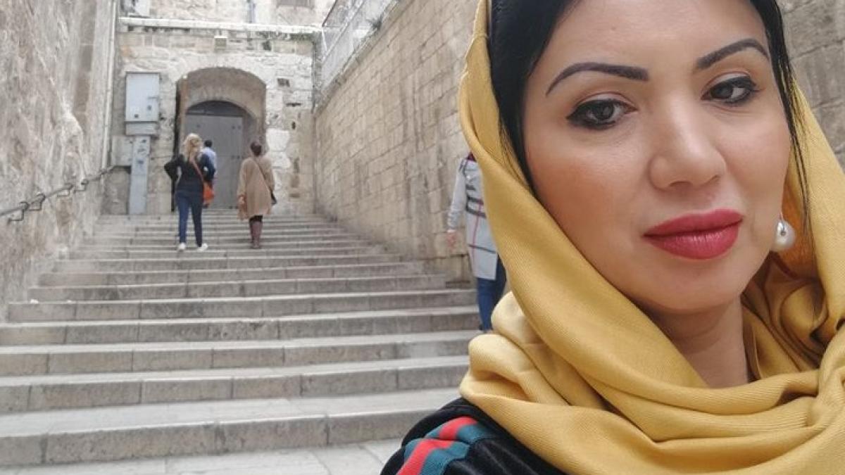 adriana-bahmuteanu11_92801600