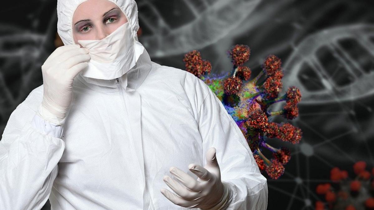 medic-masca-combinezon-corona-pxb_44549400