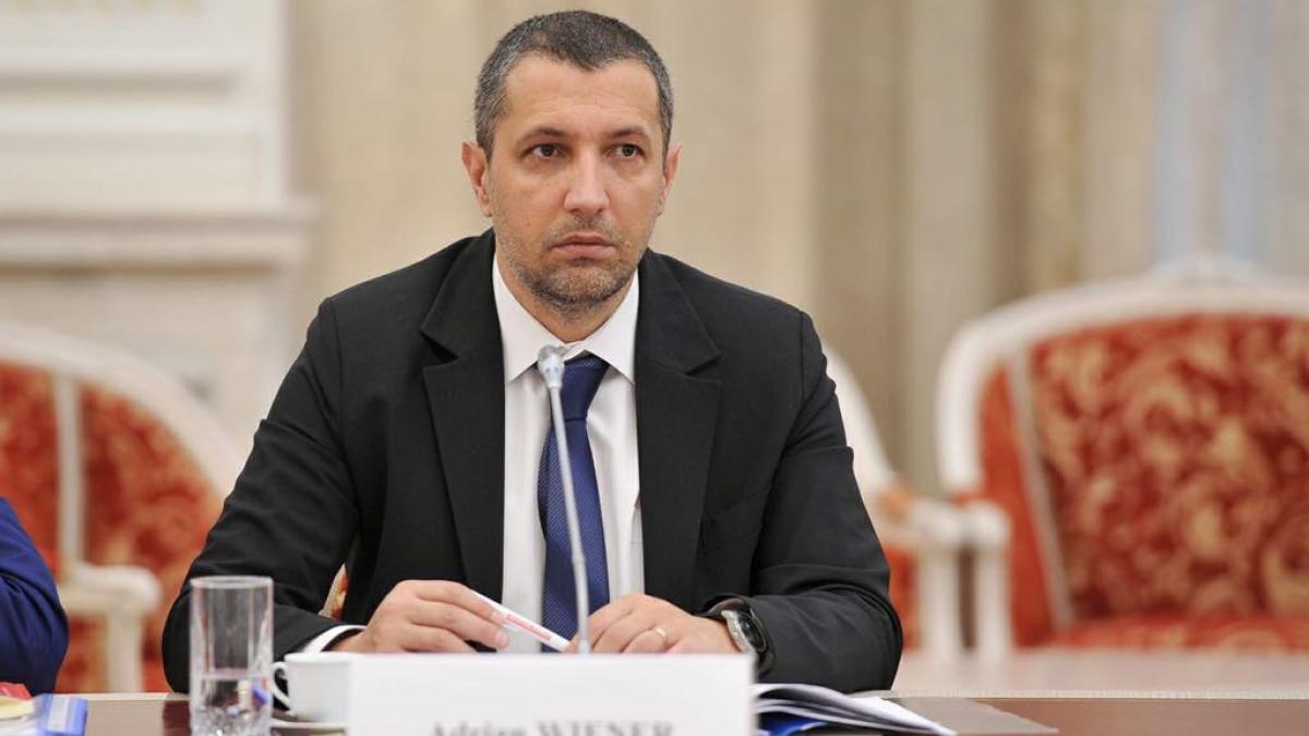 adrian_wiener_73840200