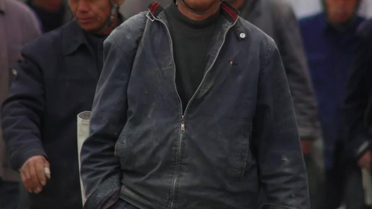 lucratori_loc_de_munca_73624500