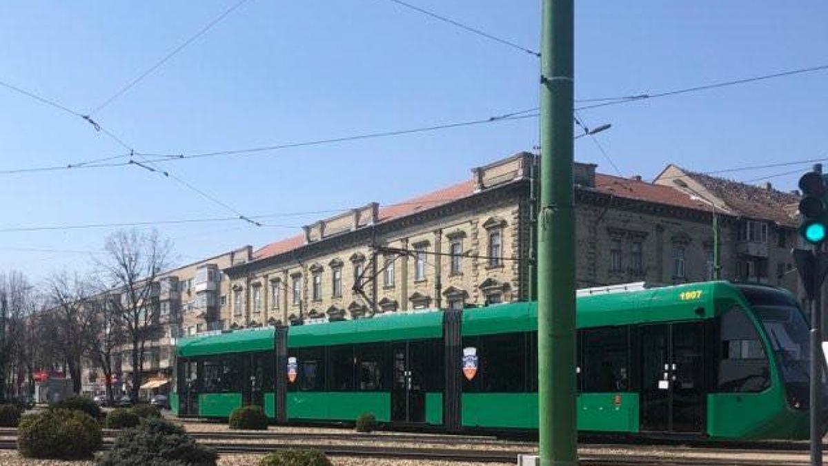 tramvai-arad-fb_55049000