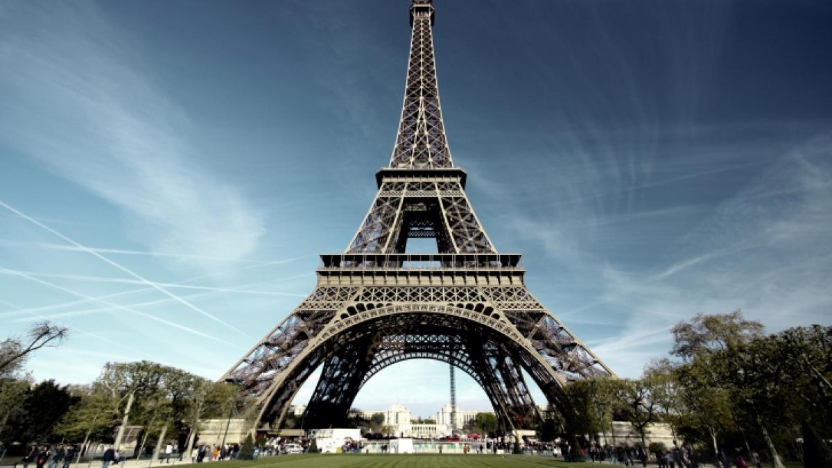 turnul-eiffel_44406400
