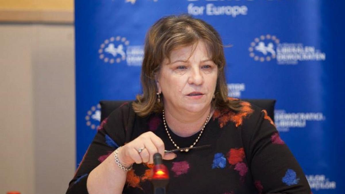 norica_nicolai_alde_fb_01090100