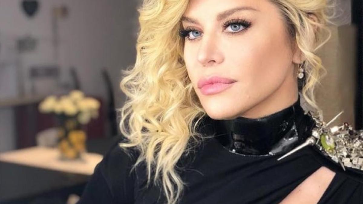 loredana-groza_75670900